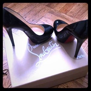 Authentic Christian Louboutin Bianca Pumps. Size 5